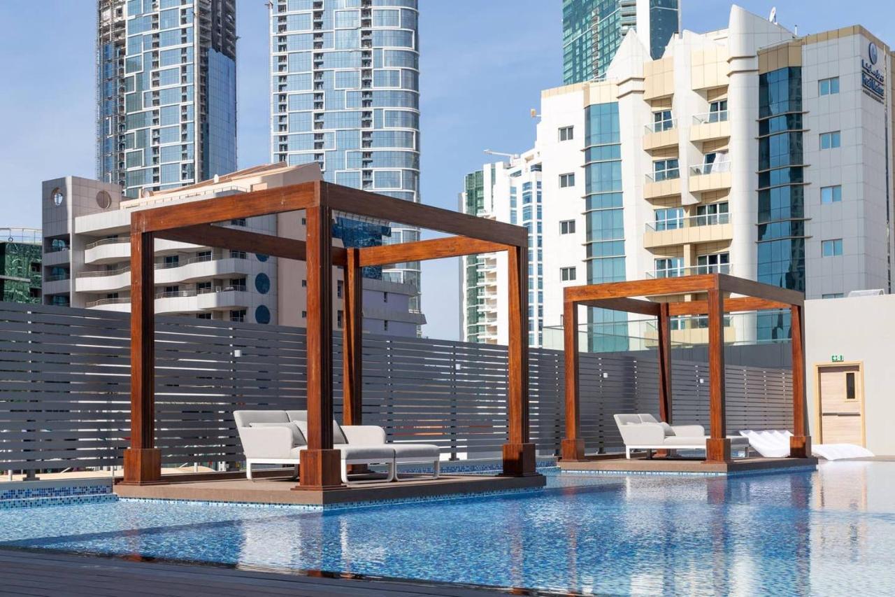 Frank Porter - Studio One * Dubai